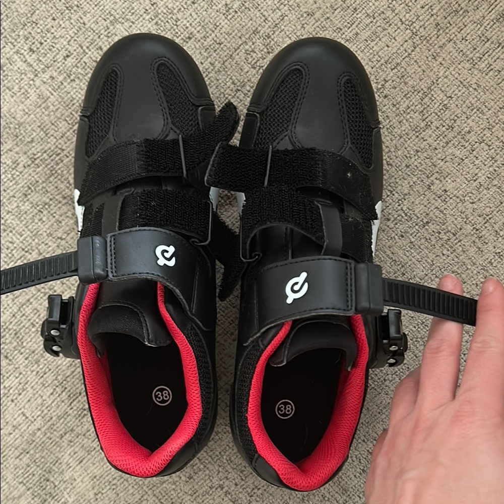 Peloton Cycling Shoes, brand new
